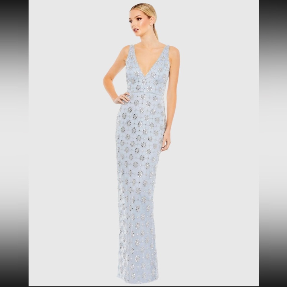 MAC DUGGAL (sold out size) embellished Mesh V neck sleeveless gown